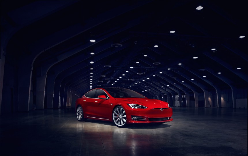 Рестайлинг Tesla Model S: теперь — официально