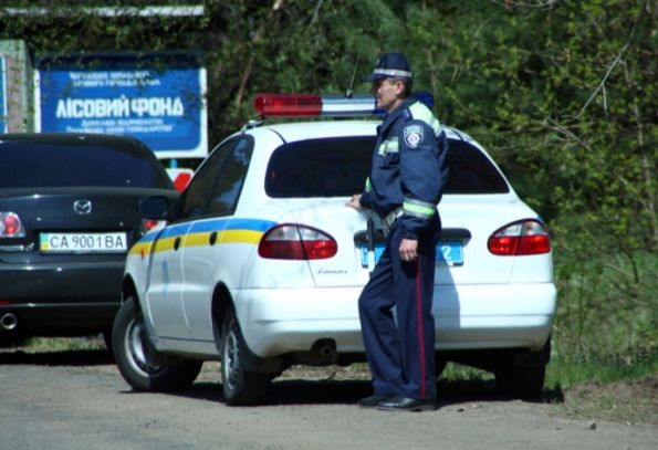 Уволен взяточник в Харьковском ГАИ