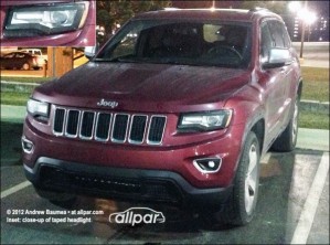 Фоторепортеры проникли в салон обновленного Jeep Grand Cherokee