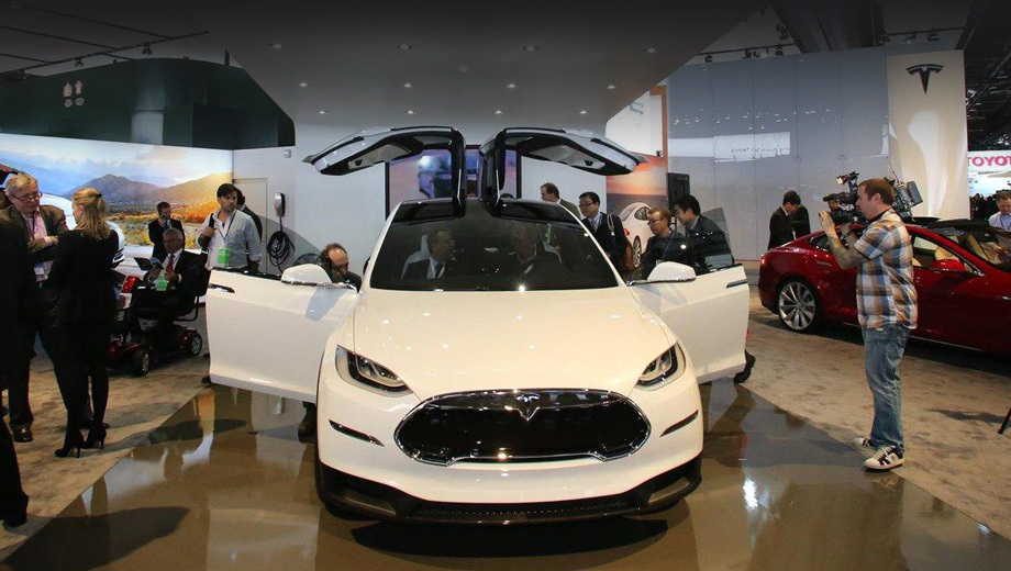 В Детройте показан предсерийный кроссовер Tesla Model X