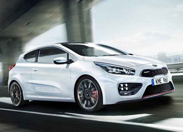 Kia pro_cee’d GT показали на фотографиях