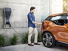 Владельцы электромобилей BMW i смогут легко заряжать свои авто