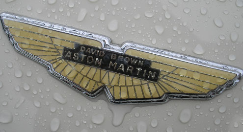 Марка Aston Martin отпразднует юбилей в Эмиратах