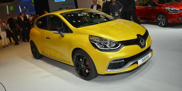 Renault Clio RS узнал себе цену