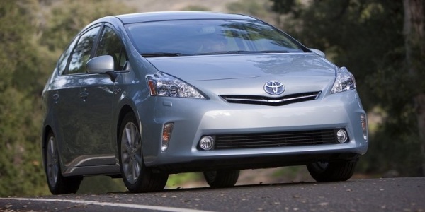 Toyota Prius стала самым популярным автомобилем Японии четвертый год подряд