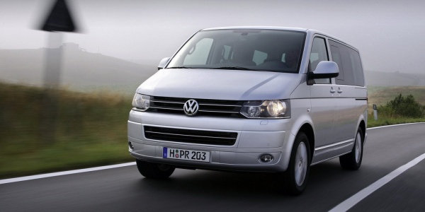 Volkswagen Transporter получил двигатель битурбо Blue Motion
