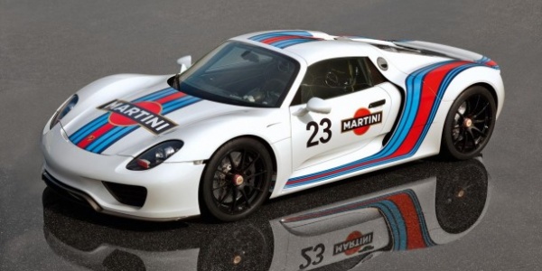 Супергибрид Porsche получит спорт-пакет по цене купе 911