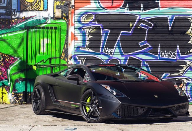 Показана матовая Lamborghini Gallardo с секретом