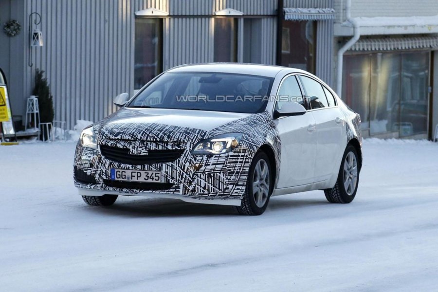 Фотошпионы засекли обновленный Opel Insignia
