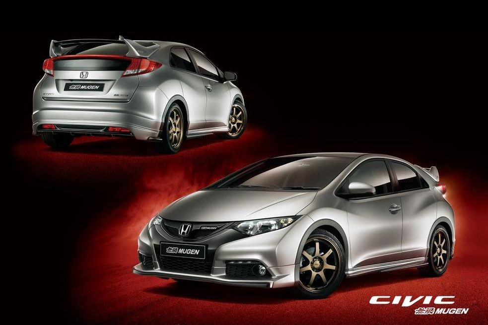 Горячий хетчбэк Honda Civic стал еще агрессивнее