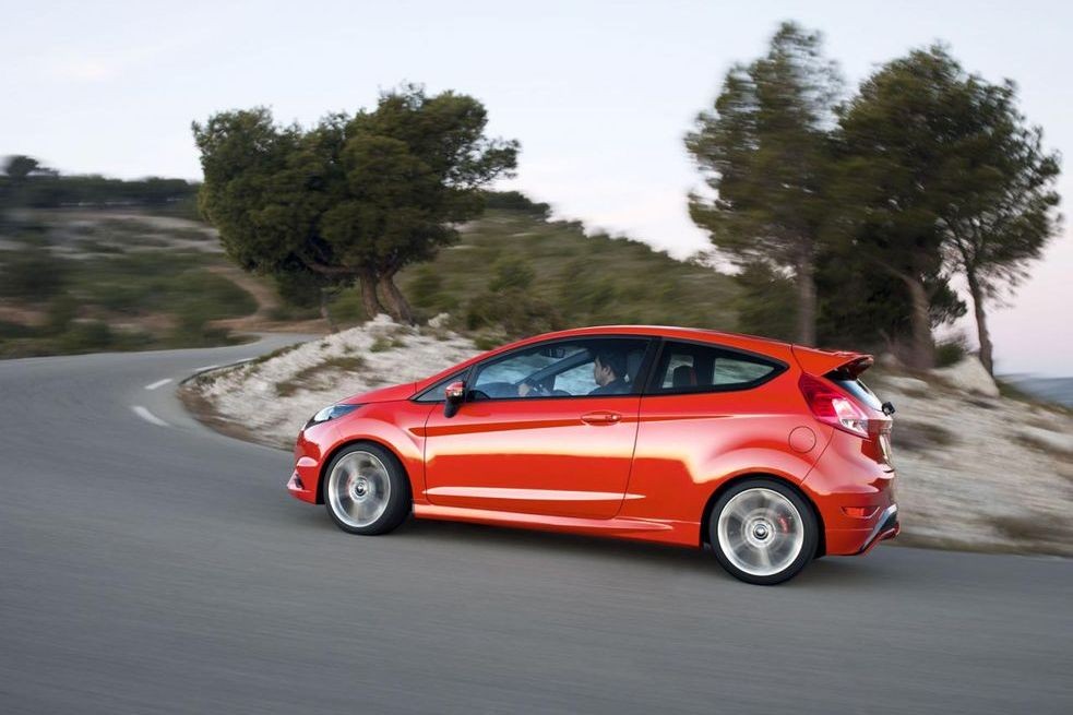 Новый “горячий” хетчбэк Ford Fiesta ST уже в Европе