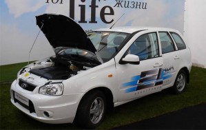 Первые пять автомобилей Ellada вышли работать в такси