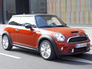 Новый MINI Cooper обзаведется 8-диапазонным автоматом