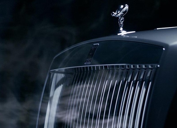 Rolls-Royce показал решётку своего мощнейшего купе Wraith