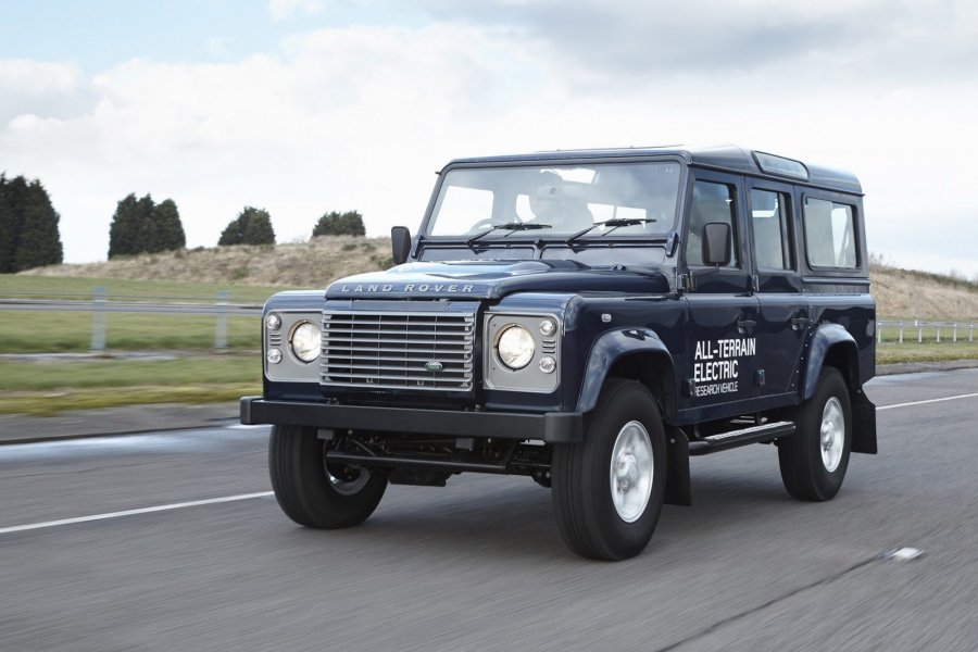 Land Rover Defender может стать электрокаром