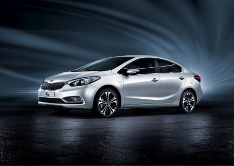 Тест Киа Черато/KIA Cerato 2013 Дубаи