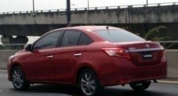 Новая Toyota Vios попалась на дороге