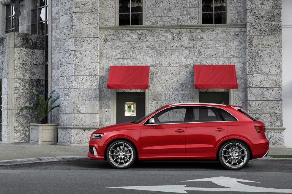 Audi официально рассекретила “горячий” кроссовер RS Q3
