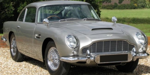 Aston Martin Джеймса Бонда – на продажу!