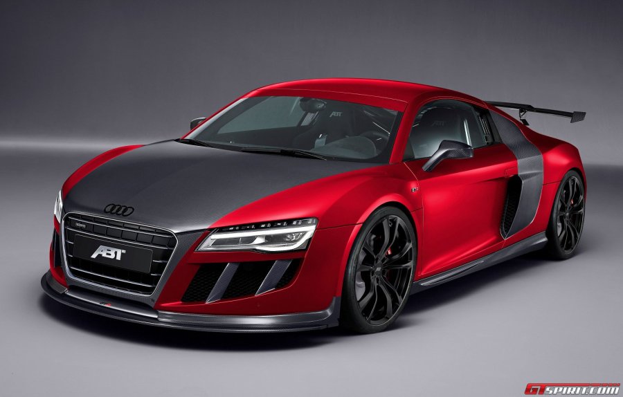 Audi R8 превратился в красный болид