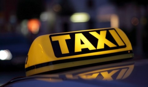 Таксистам навяжут отечественные автомобили желтого цвета