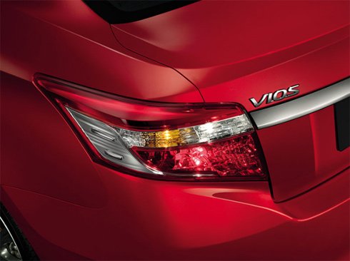Toyota привезла Vios на автосалон в Бангкоке