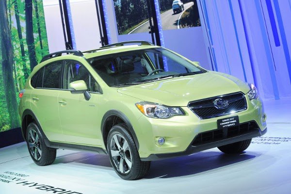 Subaru представила гибридный XV Crosstrek на Нью-Йоркском автосалоне