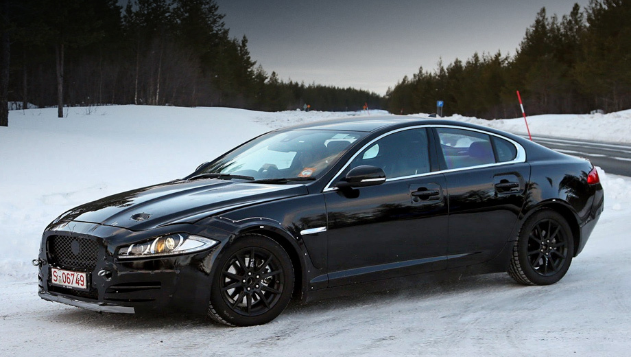 «Мул» модели Jaguar XS замечен на тестах