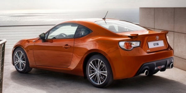 Инженеры Toyota тайно работали над седаном GT 86