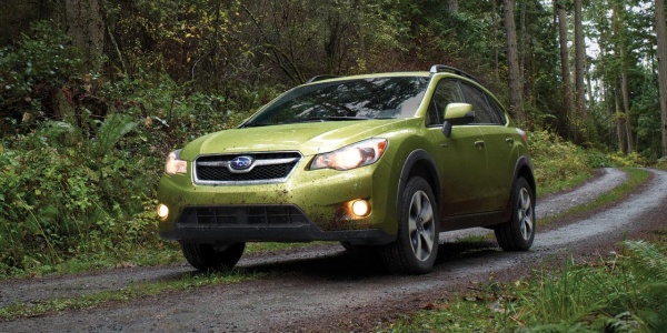 Первым серийным гибридом Subaru станет кроссовер XV