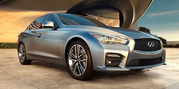 Появились подробности о комплектациях Infiniti Q50