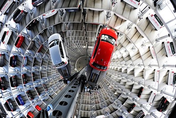 Авторынок Германии упал на 17%