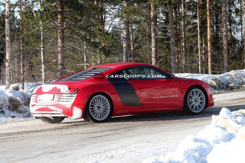 Шпионские фотографии тестов Audi R8 E-Tron попали в сеть