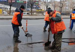 Власти Киева похвастаются ремонтом столичных дорог в сети