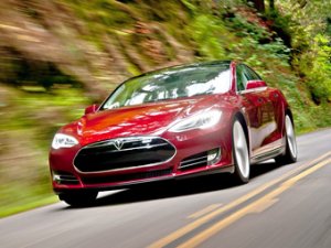 Tesla получит прибыль впервые за 10 лет