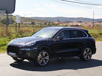 Рестайлинговый Porsche Cayenne получит новые моторы