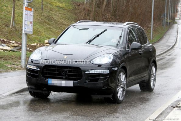 Шпионские фото 2015 Porsche Cayenne