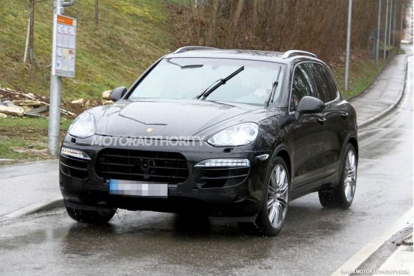 Шпионские фото 2015 Porsche Cayenne