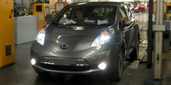 Новый Nissan Leaf пошел на конвейер в Британии