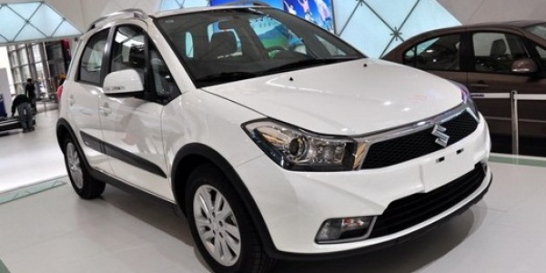 Шанхай-2013: Suzuki SX4 первого поколения не спешит покидать конвейер