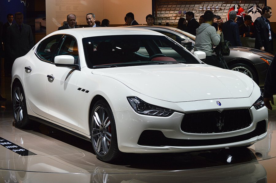 Maserati представил седан Ghibli на мотор-шоу в Шанхае
