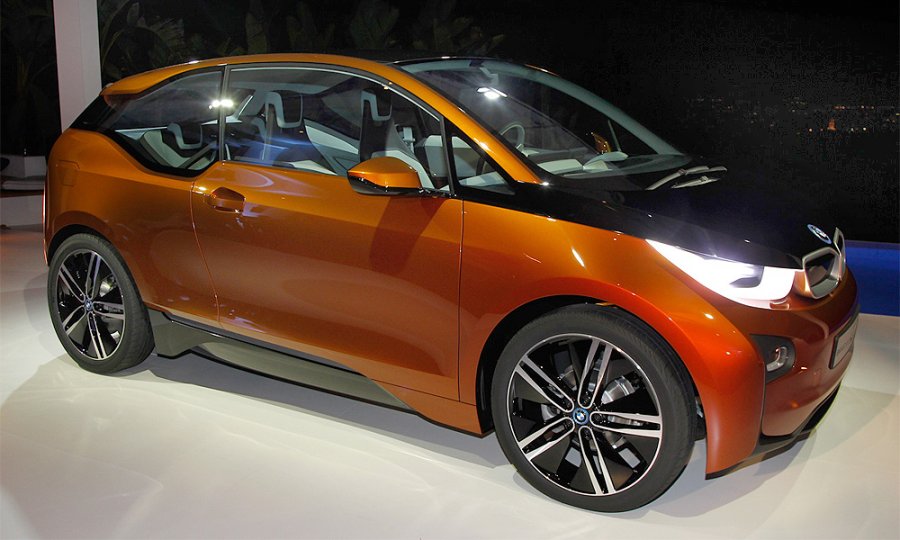 BMW начнет продажи электрокара i3 в июле