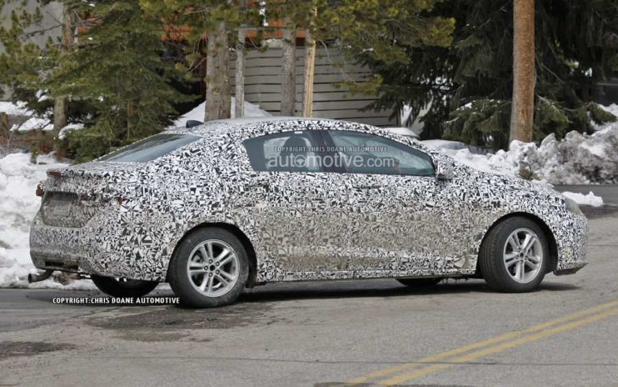 Chevrolet покажет новый Cruze через год
