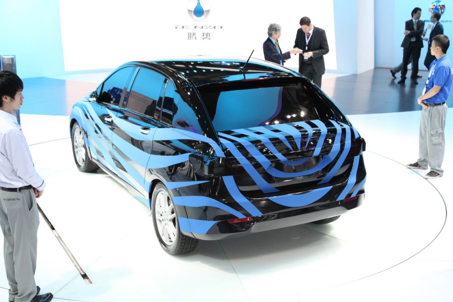 Электромобили Denza – совместный проект BYD и Daimler