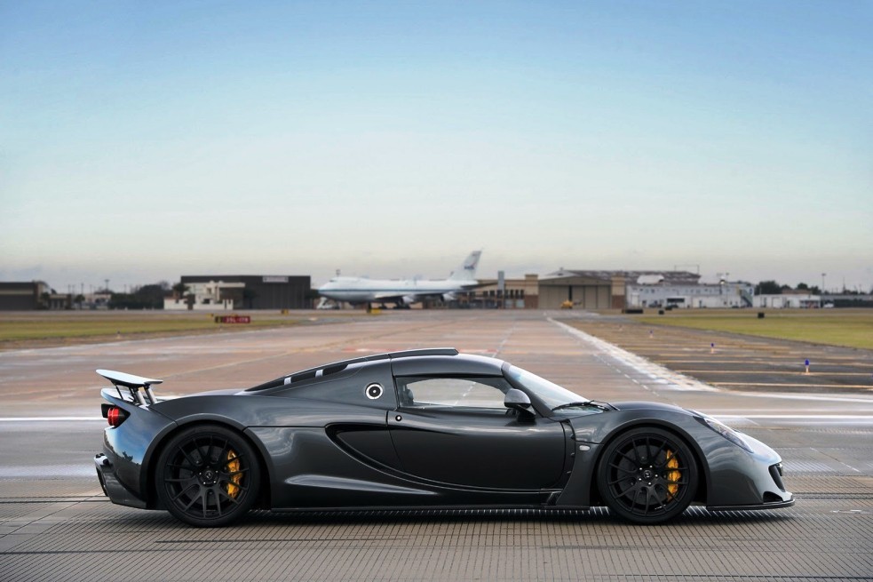 Купе Hennessey Venom GT стало самым быстрым в мире