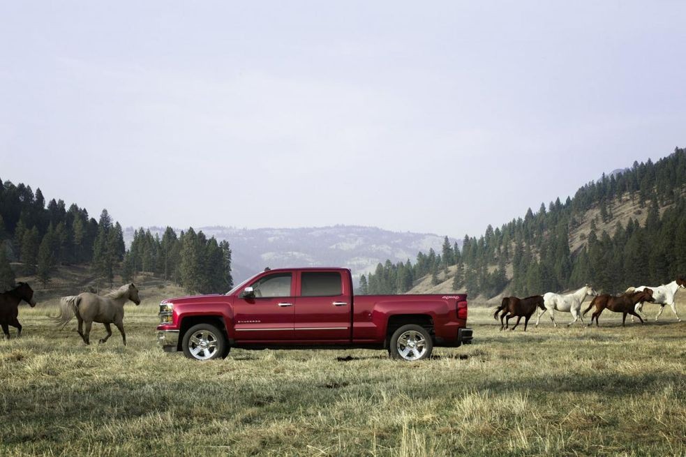 Новые подробности о внедорожных пикапах General Motors