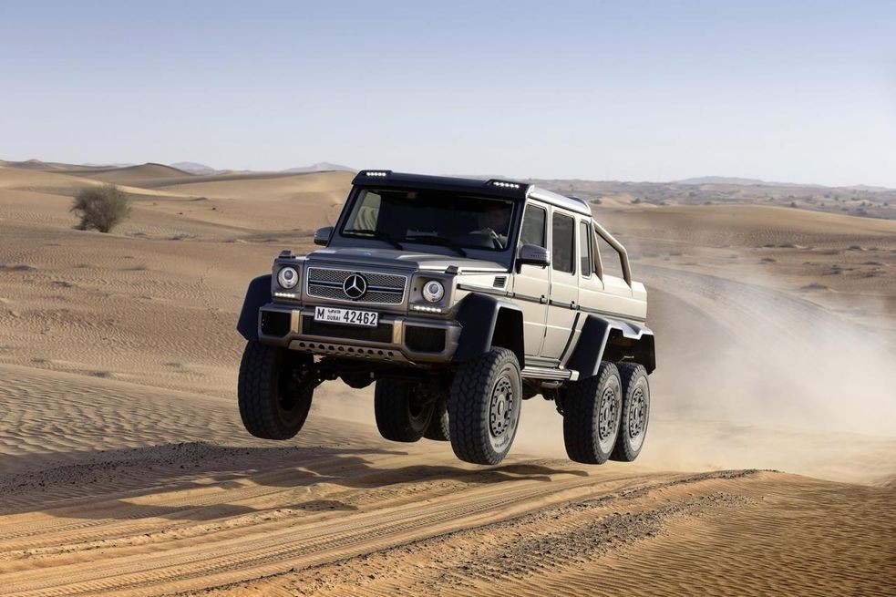 Шестиколесный Mercedes G-класса стал роскошнее Rolls-Royce