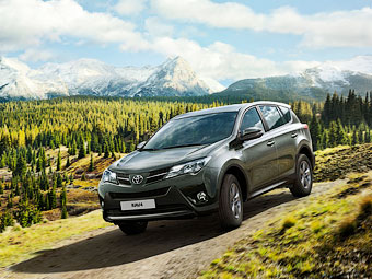 Toyota RAV4 вошел в десятку российских бестселлеров