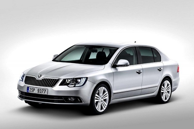 Стали известны цены на Skoda Superb после фейслифта