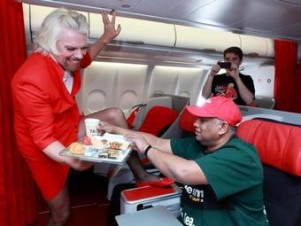 Экс-владелец команды Virgin отработал бортпроводником у конкурента